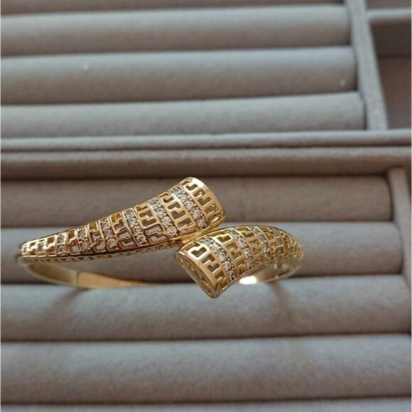 Macy's Cubic Zirconia Bangle Bracelet - Picture 1 of 10